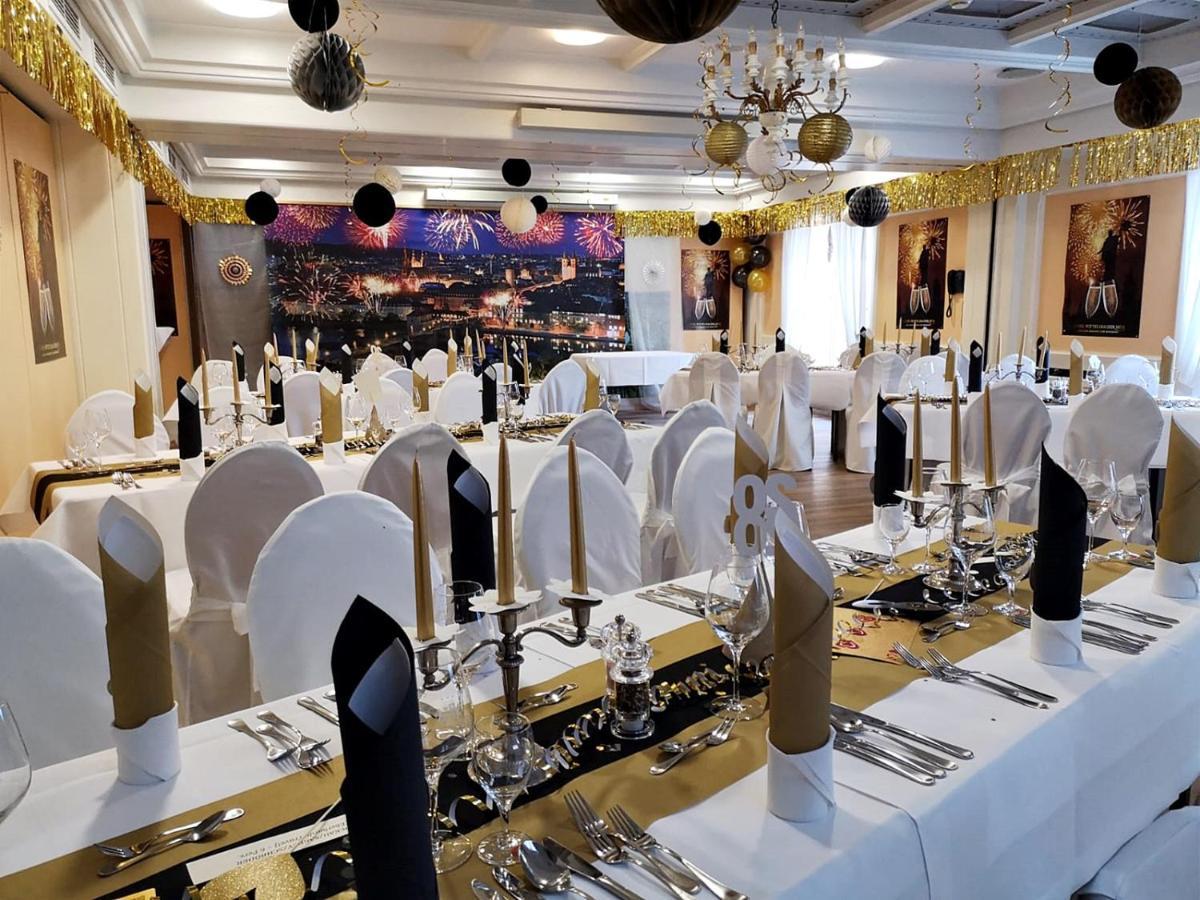 Hotel Wittelsbacher Hoeh เวิร์ซบวร์ก ภายนอก รูปภาพ